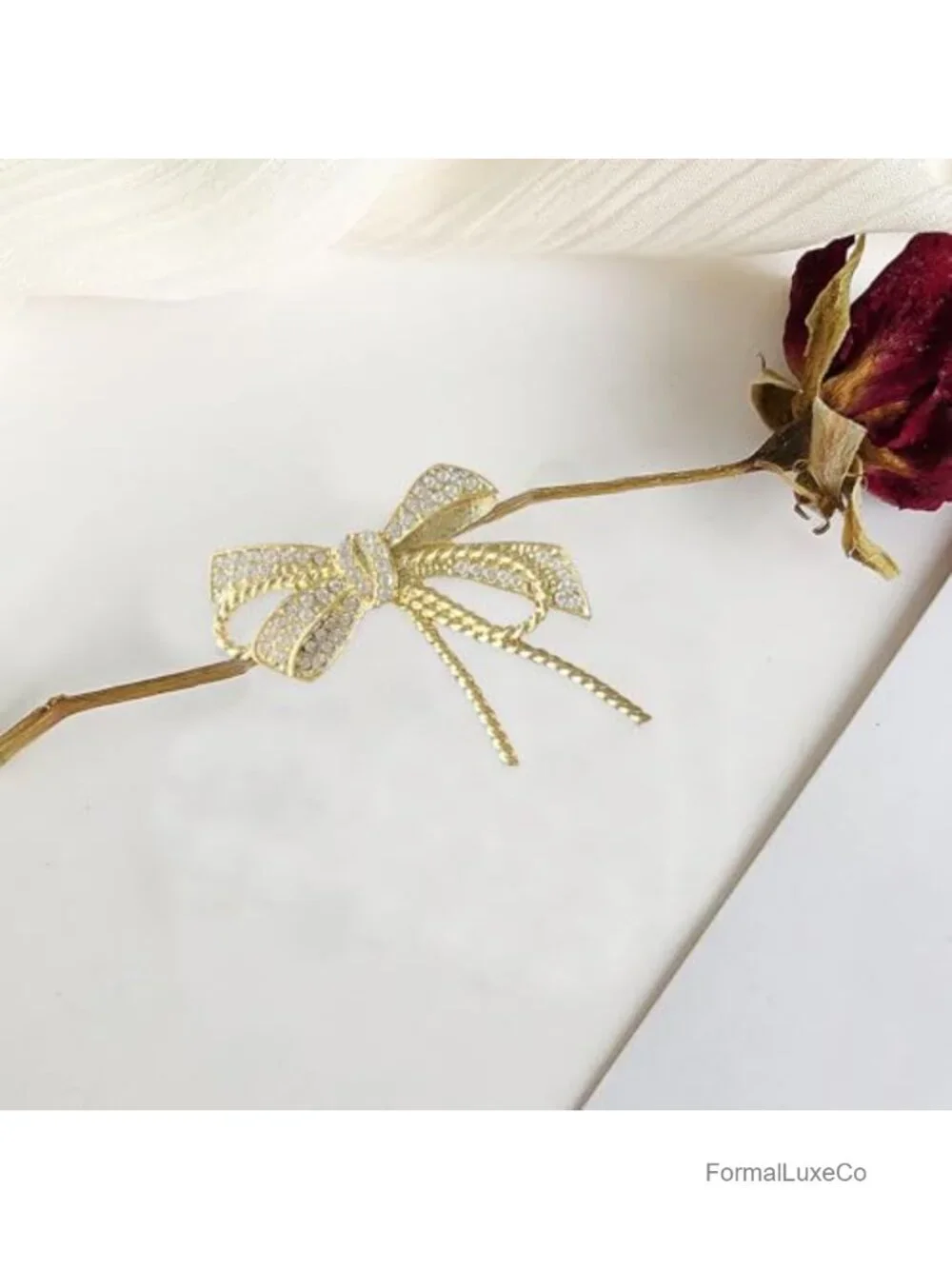 Vintage Rhinestone Crystal Bow Brooch Pin Women Wedding Party Gift